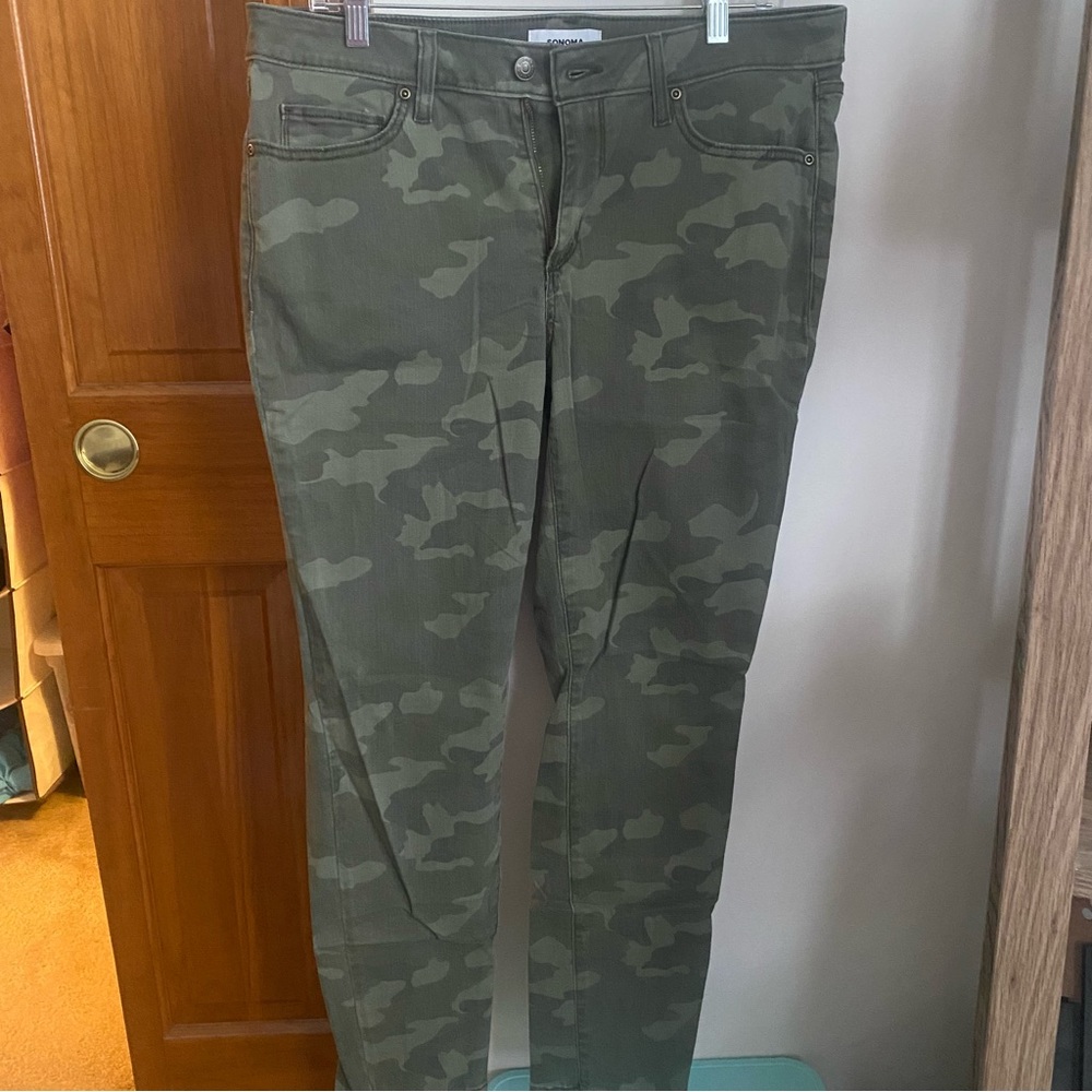 Camo Skinny Jeans